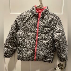 Girls - Gap reversible jacket, side med, colors: pink, gray & white. Like new.